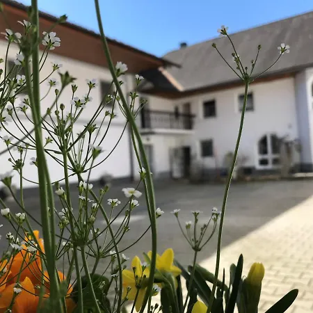 Farma Vogelhubergut - Familie Scherleithner *
